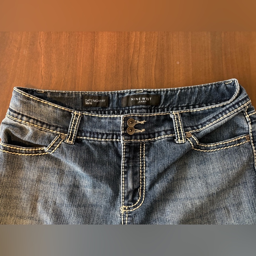 👖Nine West Jeans Date Night Dark Wash Embellished Mid Rise Cropped Jeans 30/10 - Picture 3 of 6